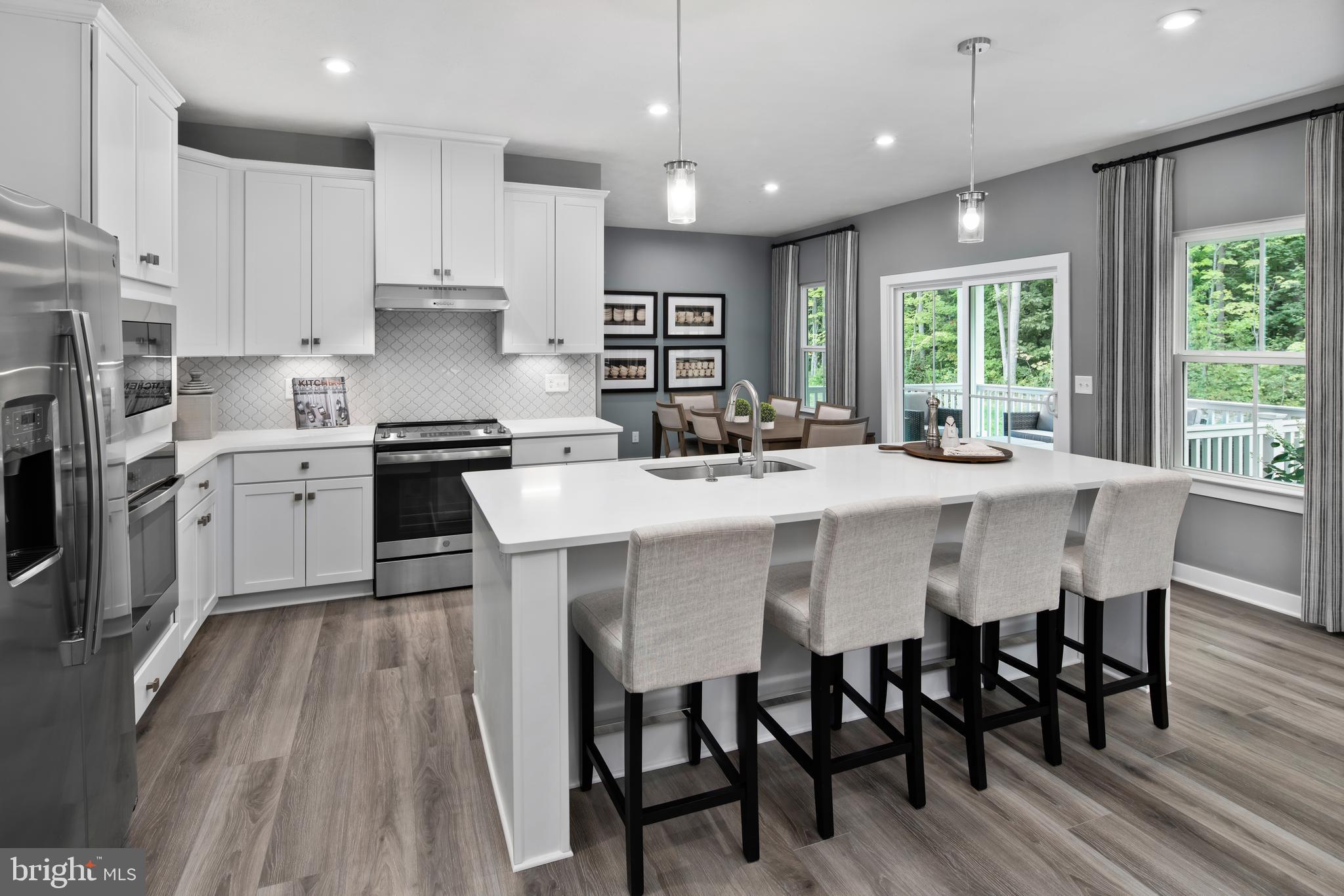 CANTER CREEK - Residential