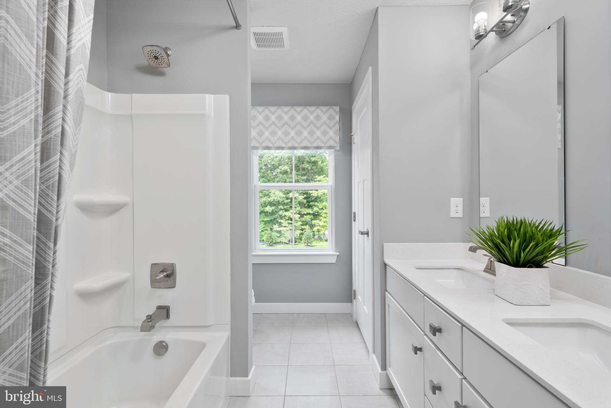 CANTER CREEK - Residential