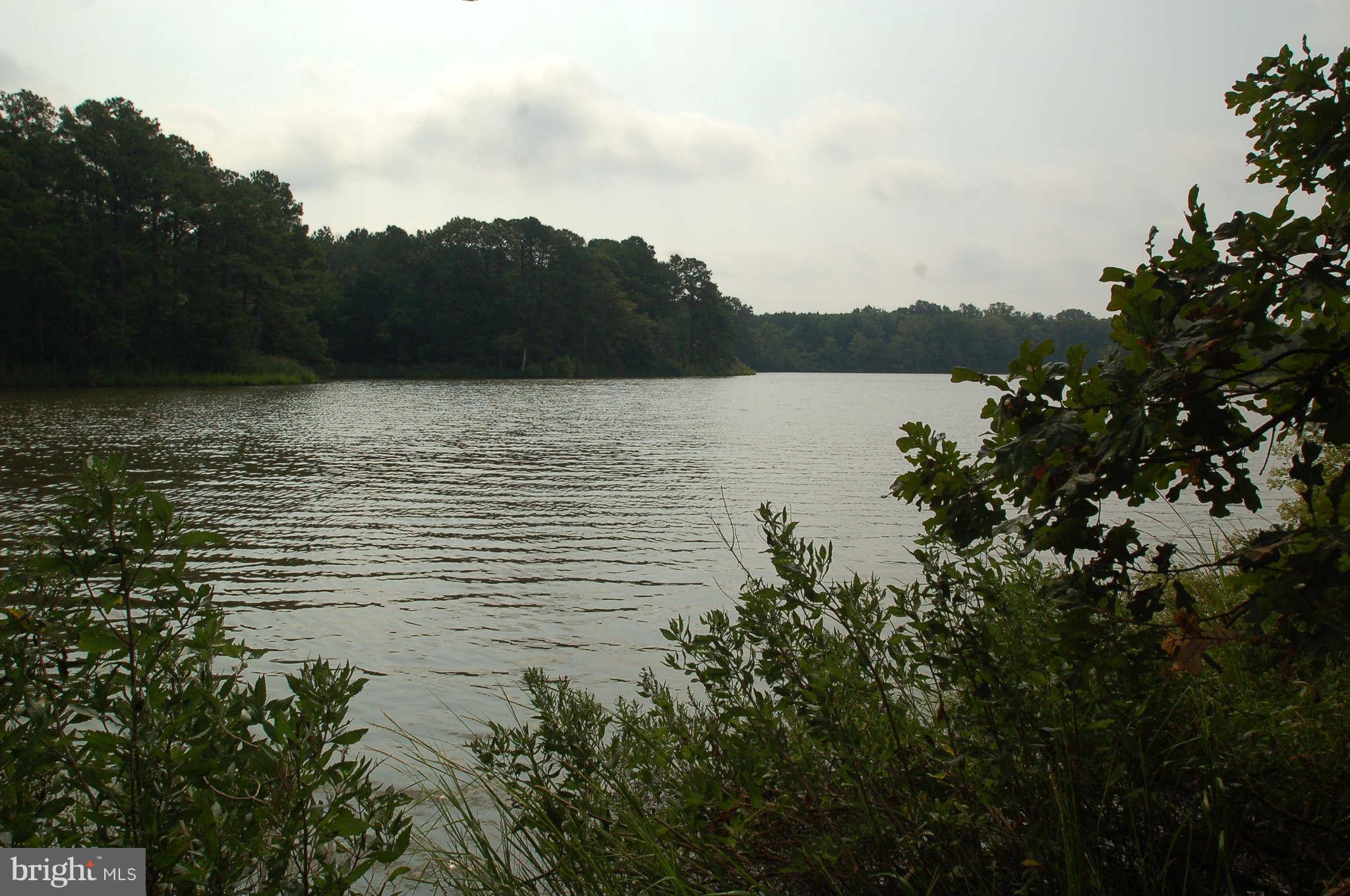 LANDS OF A KUDNER JR - Land