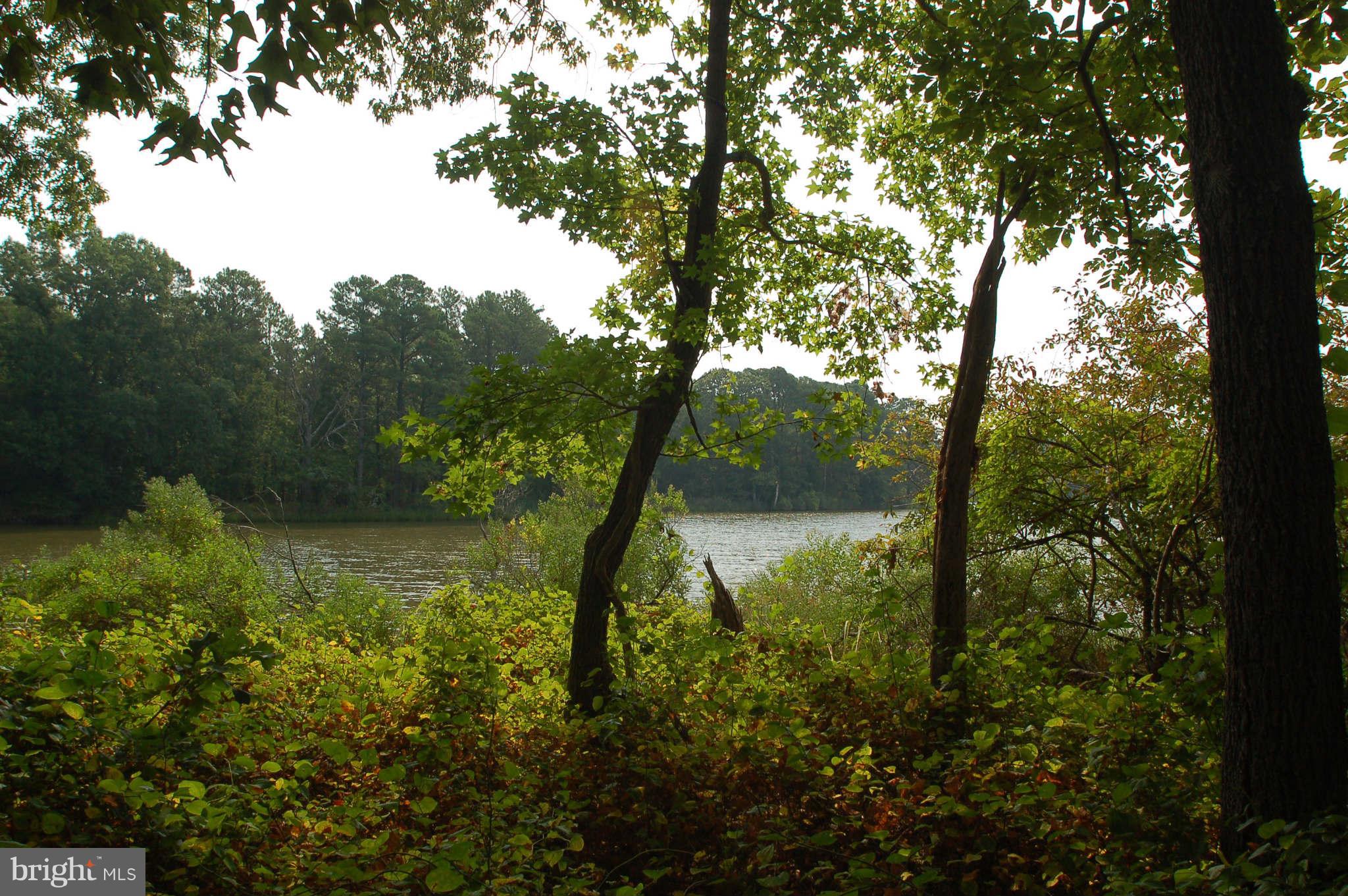 LANDS OF A KUDNER JR - Land