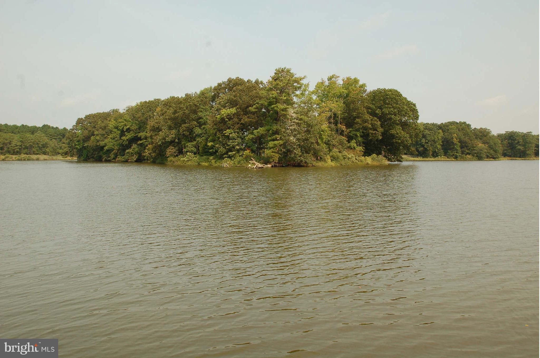 LANDS OF A KUDNER JR - Land