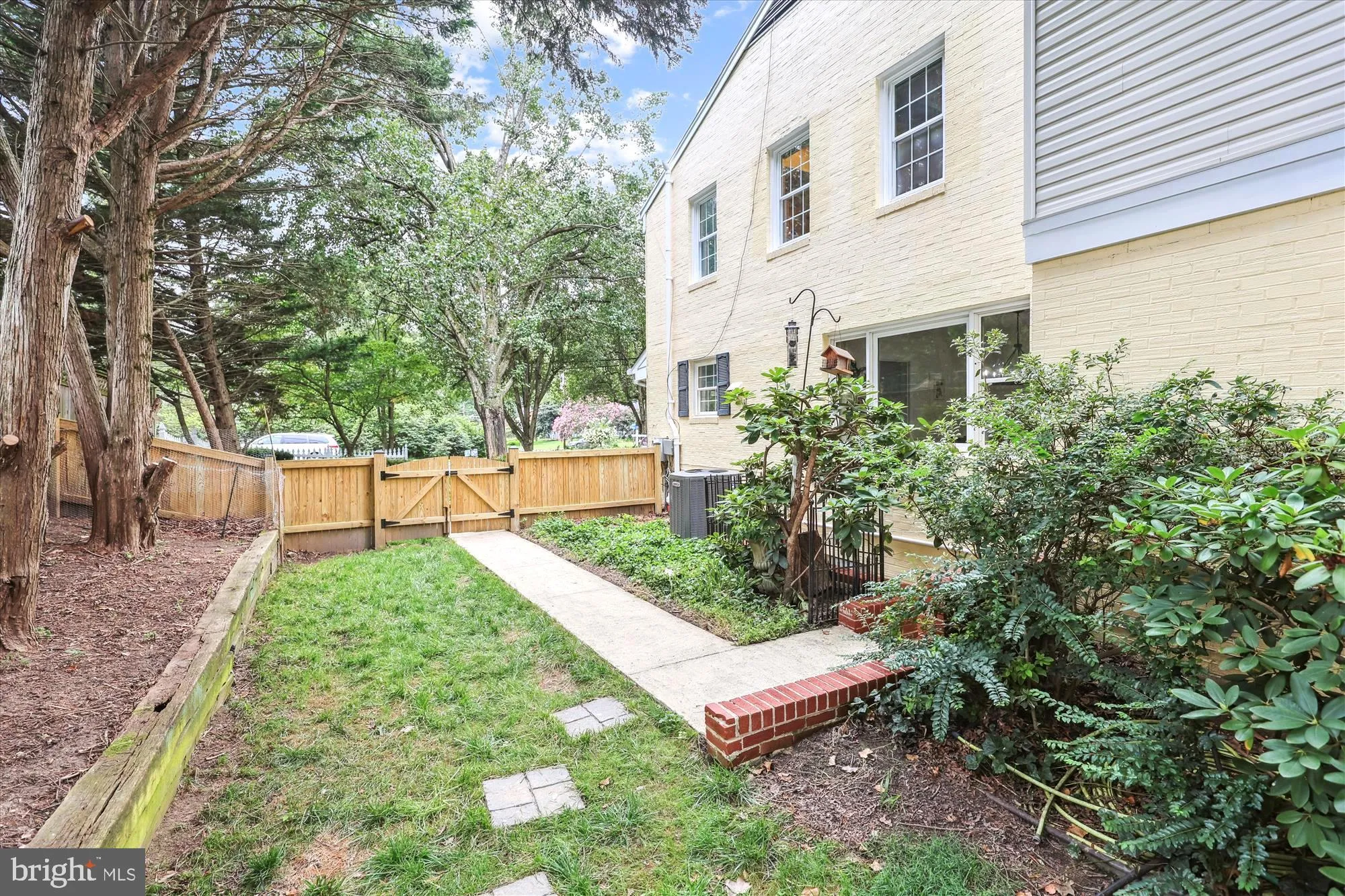 Annandale, Virginia 22003, United States, 4 Bedrooms Bedrooms, ,4 BathroomsBathrooms,Residential,Coming Soon,188412