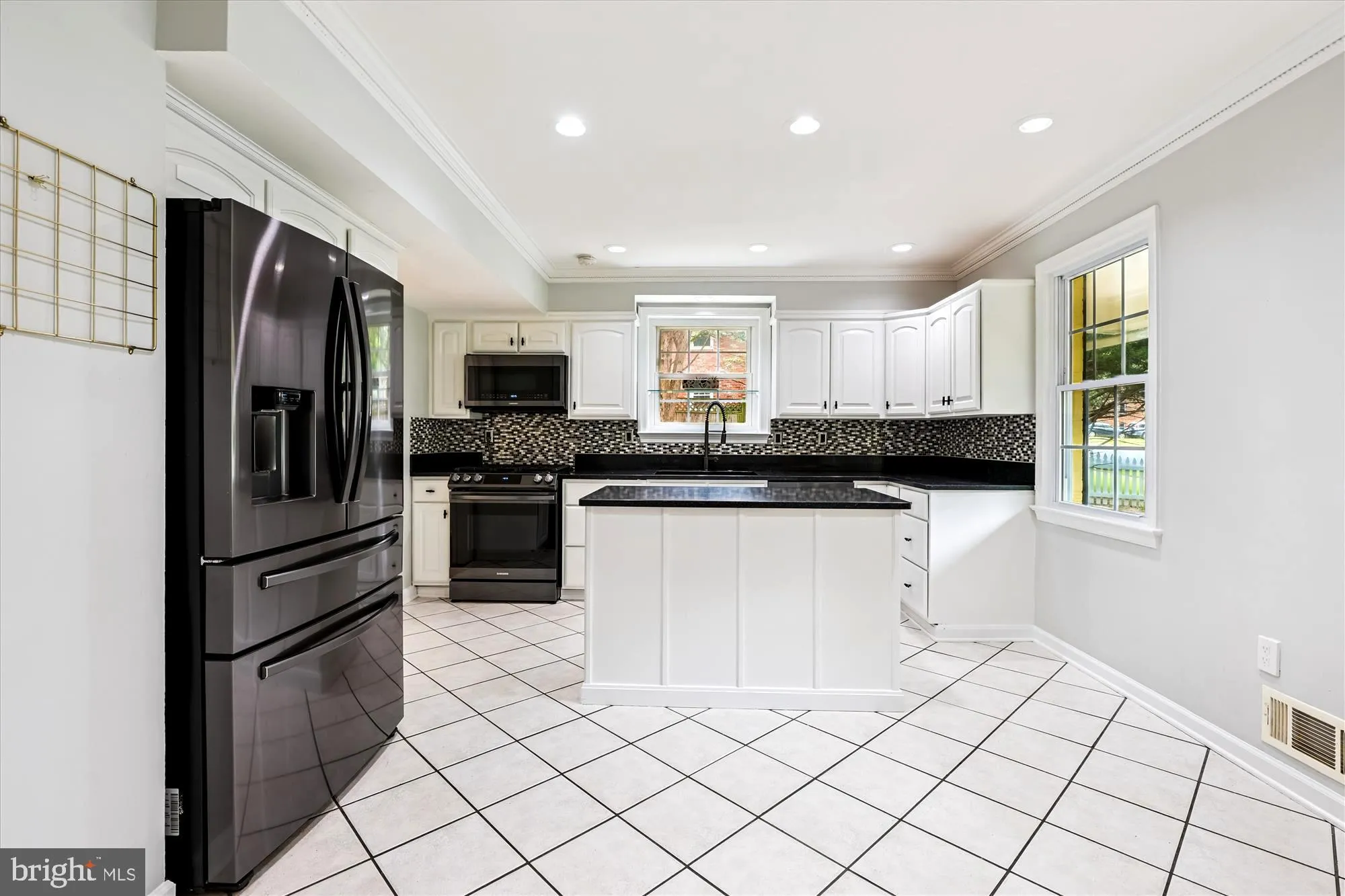 Annandale, Virginia 22003, United States, 4 Bedrooms Bedrooms, ,4 BathroomsBathrooms,Residential,Coming Soon,188412