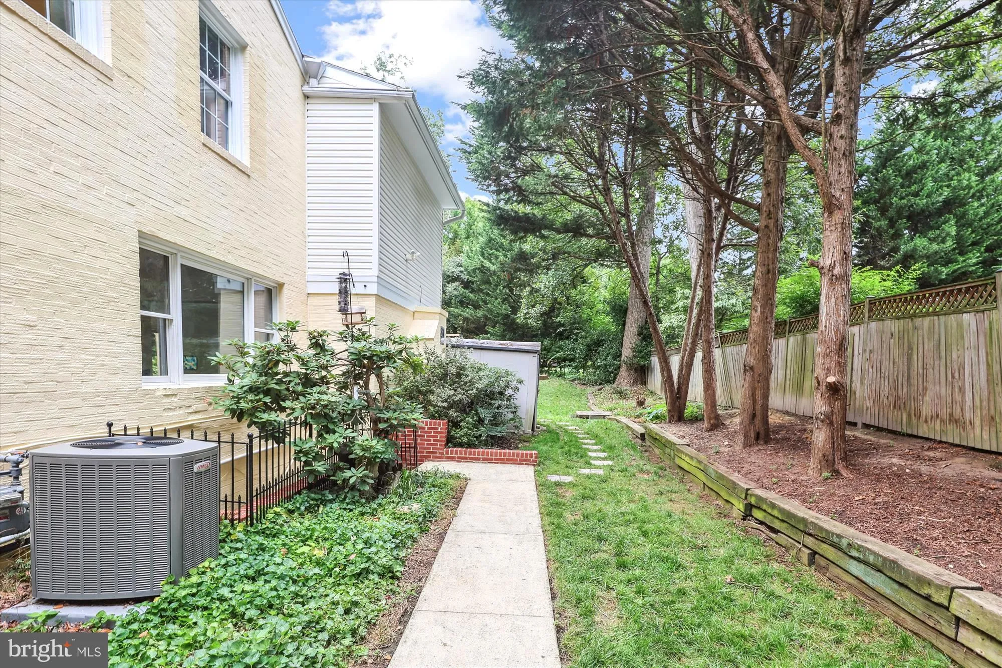 Annandale, Virginia 22003, United States, 4 Bedrooms Bedrooms, ,4 BathroomsBathrooms,Residential,Coming Soon,188412