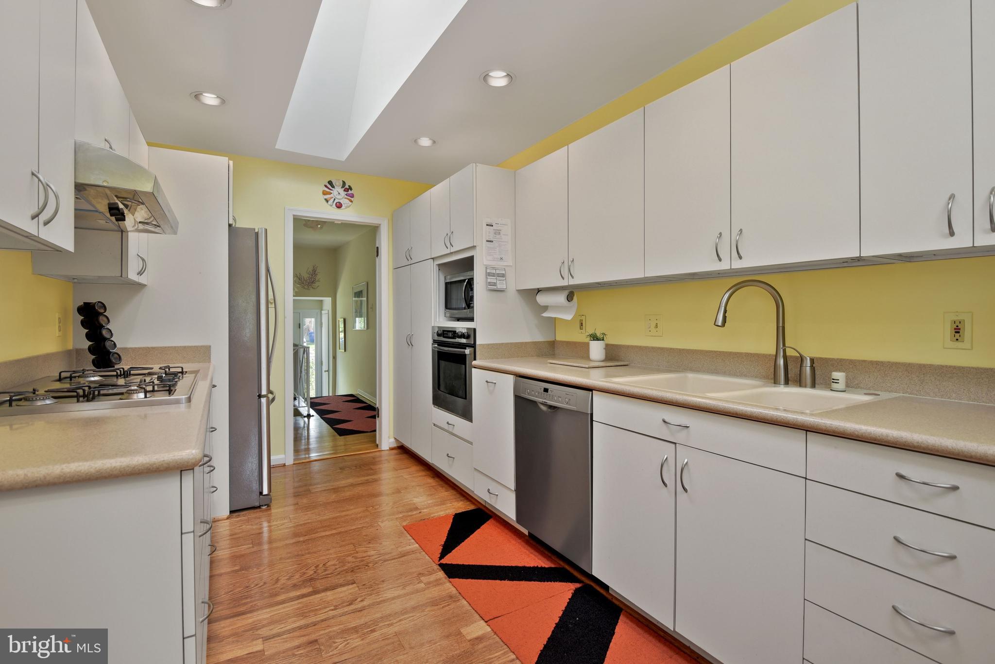 REGENCY ESTATES - Residential