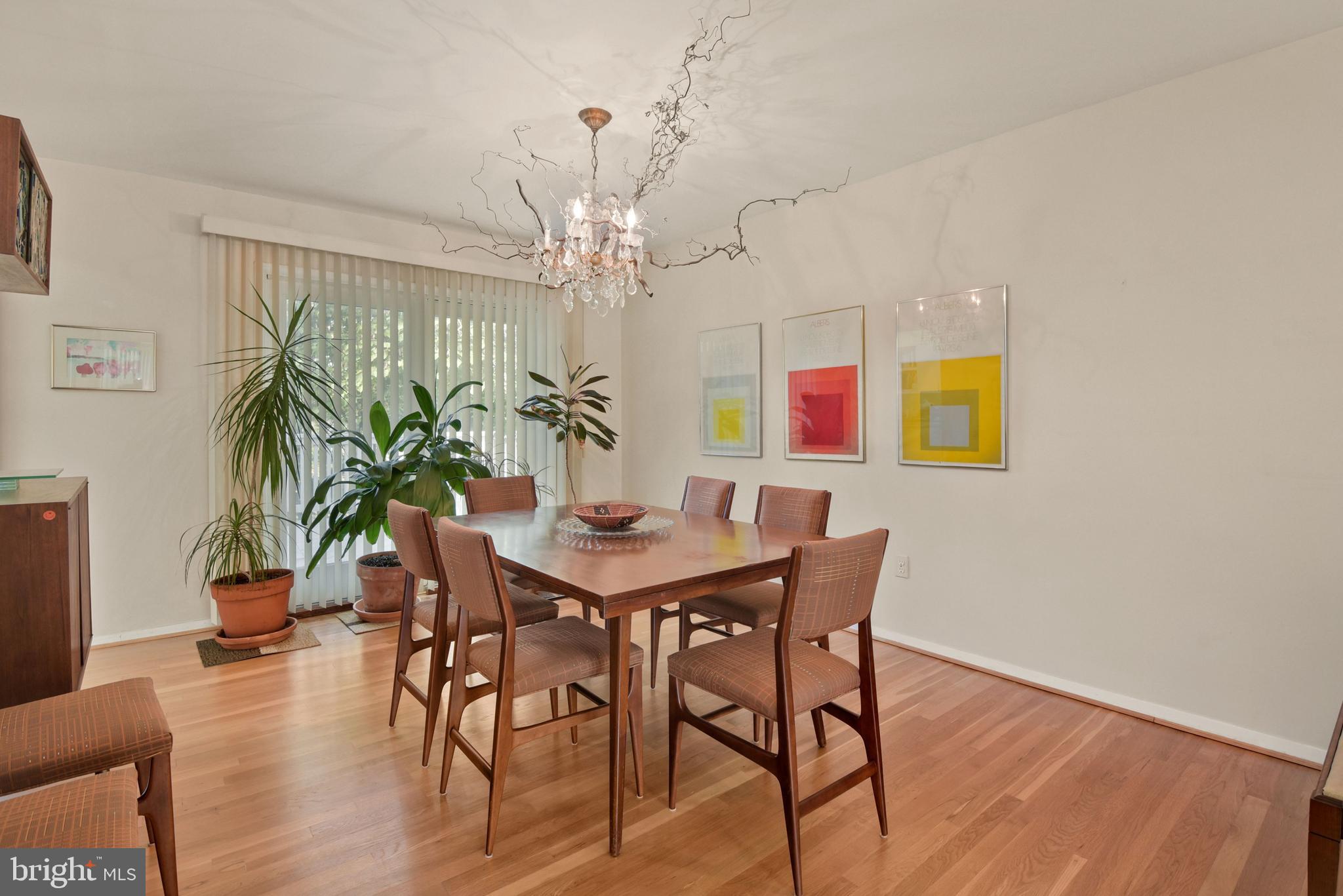 REGENCY ESTATES - Residential