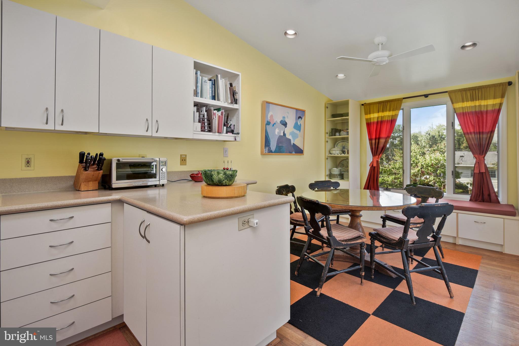 REGENCY ESTATES - Residential