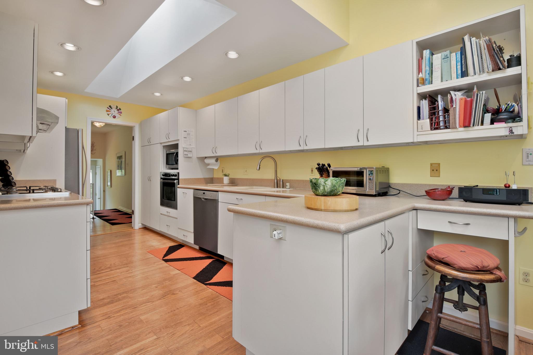 REGENCY ESTATES - Residential