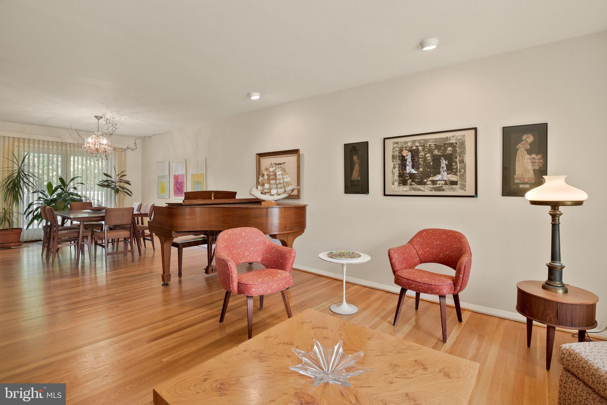 REGENCY ESTATES - Residential