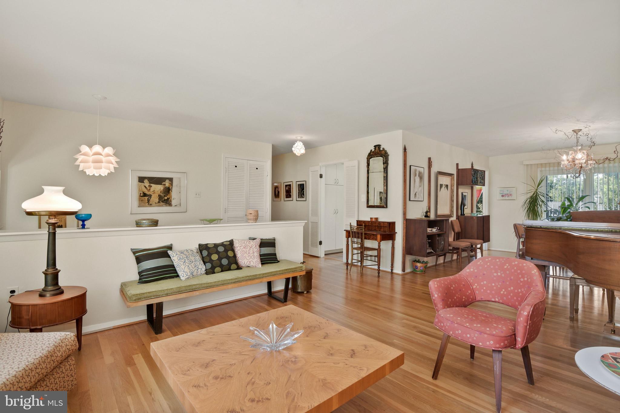 REGENCY ESTATES - Residential