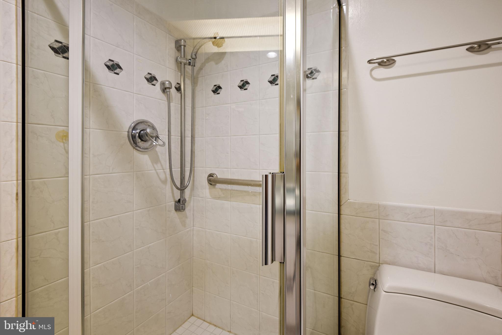 REGENCY ESTATES - Residential