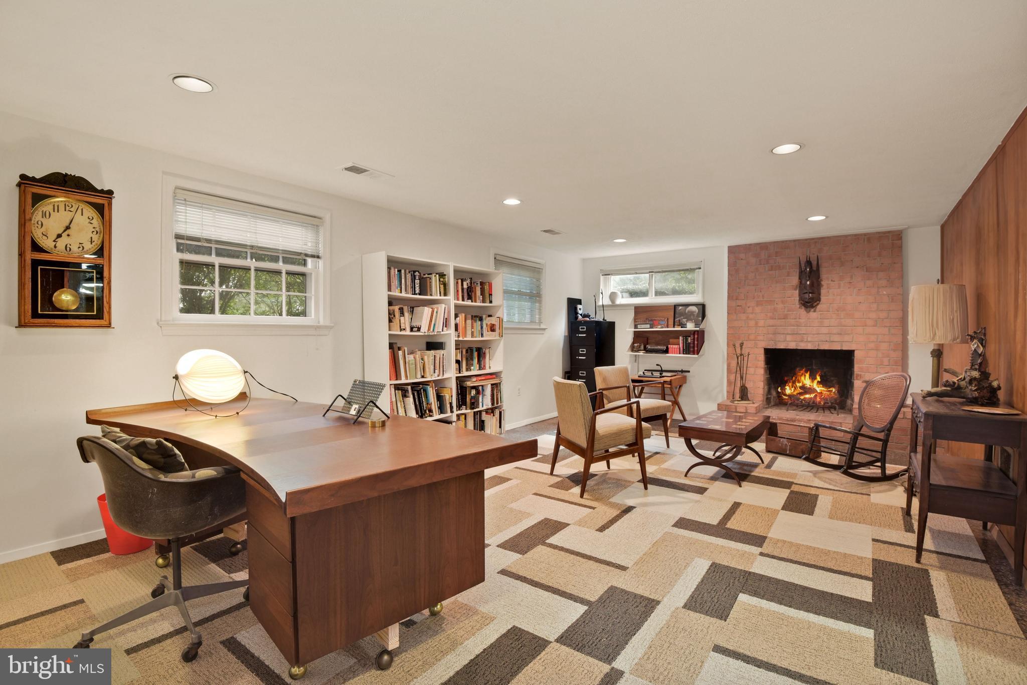 REGENCY ESTATES - Residential