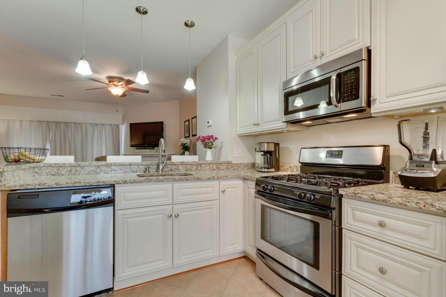 WOODSTONE - Residential