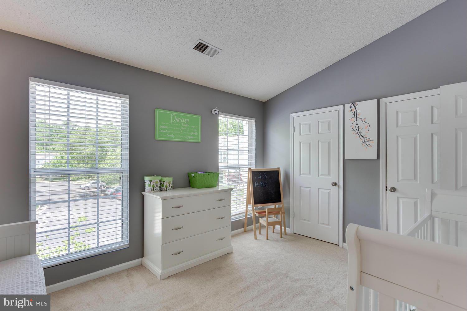 WOODSTONE - Residential