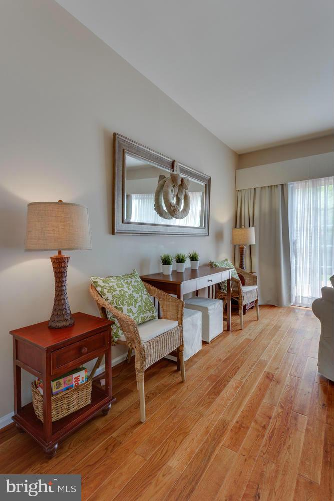 WOODSTONE - Residential