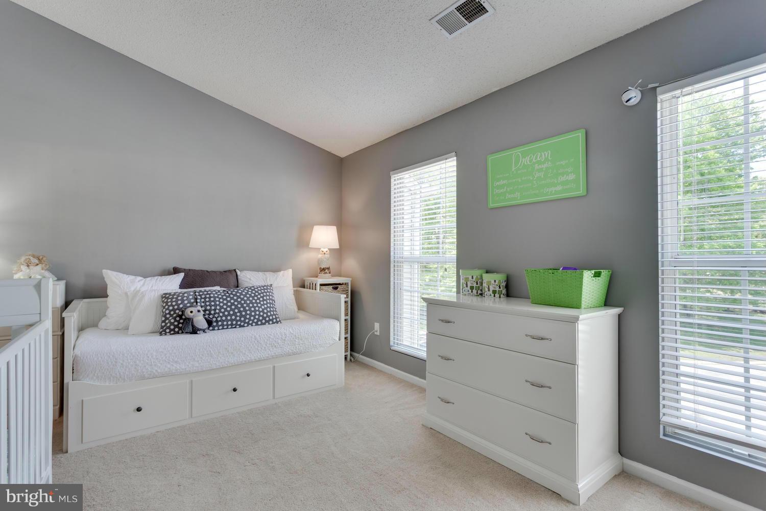 WOODSTONE - Residential