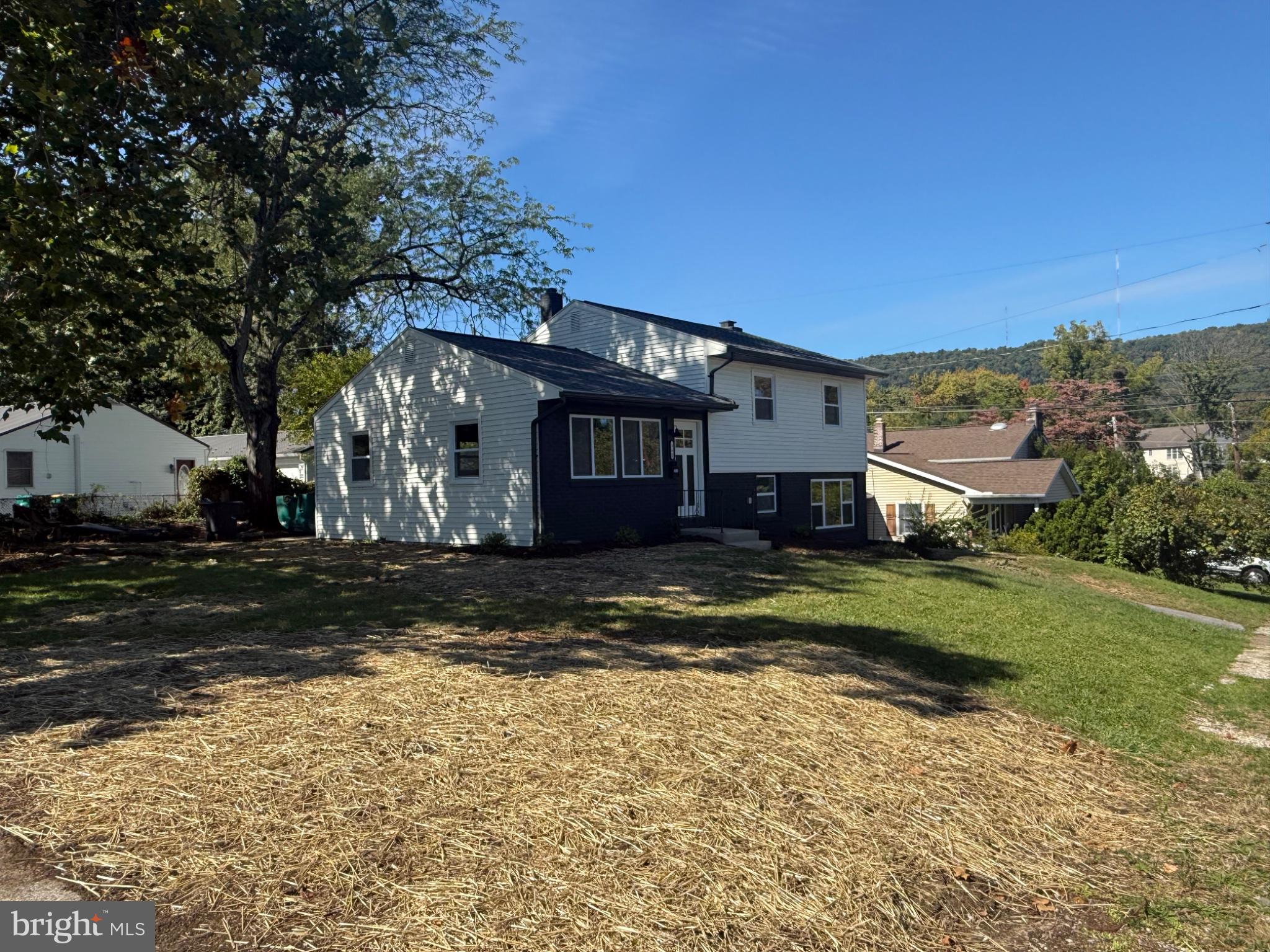 363 RAYMOND ROAD
