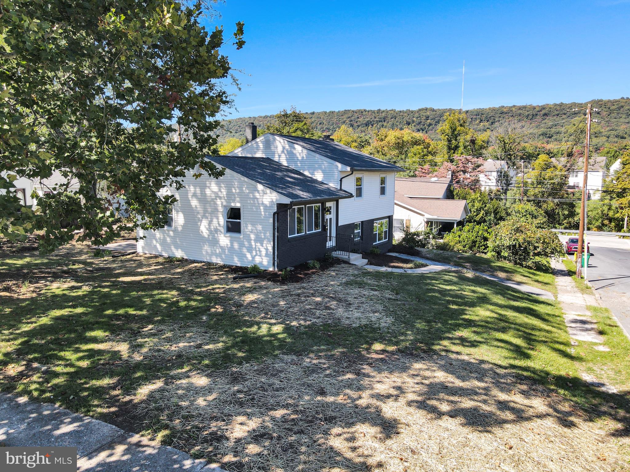 363 RAYMOND ROAD