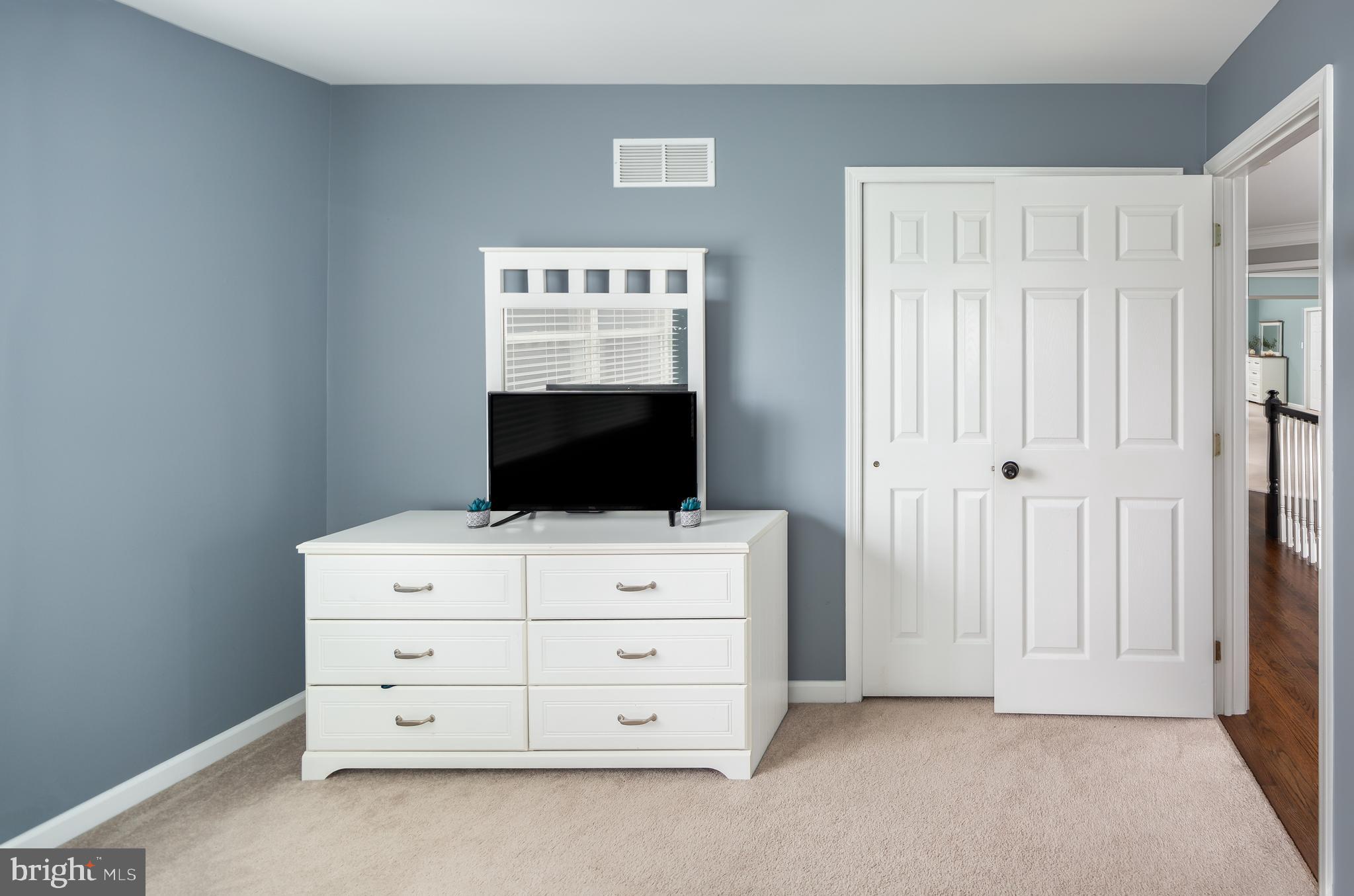 COBBLESTONES AT TH - Residential