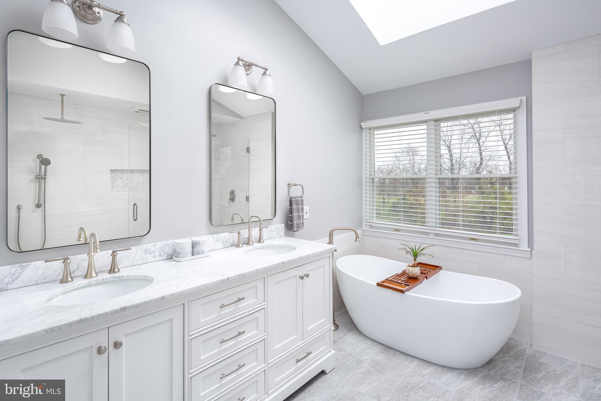 COBBLESTONES AT TH - Residential