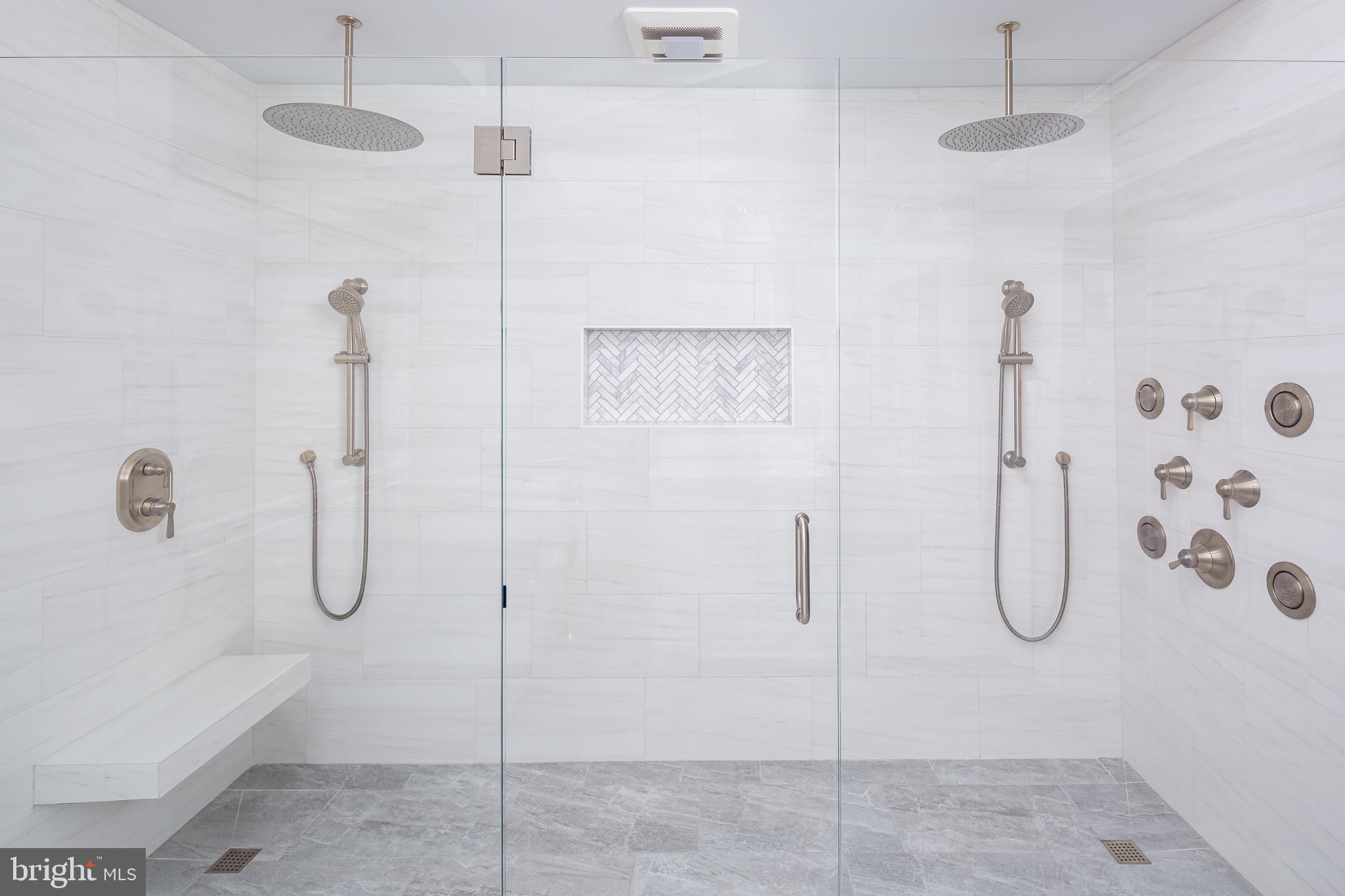 COBBLESTONES AT TH - Residential