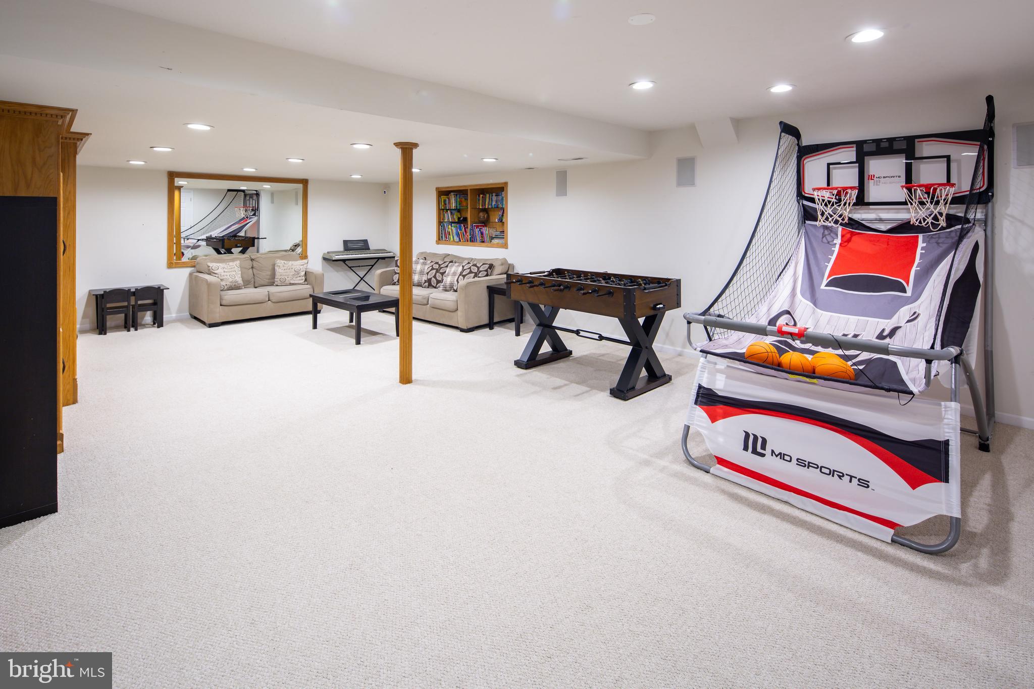 COBBLESTONES AT TH - Residential