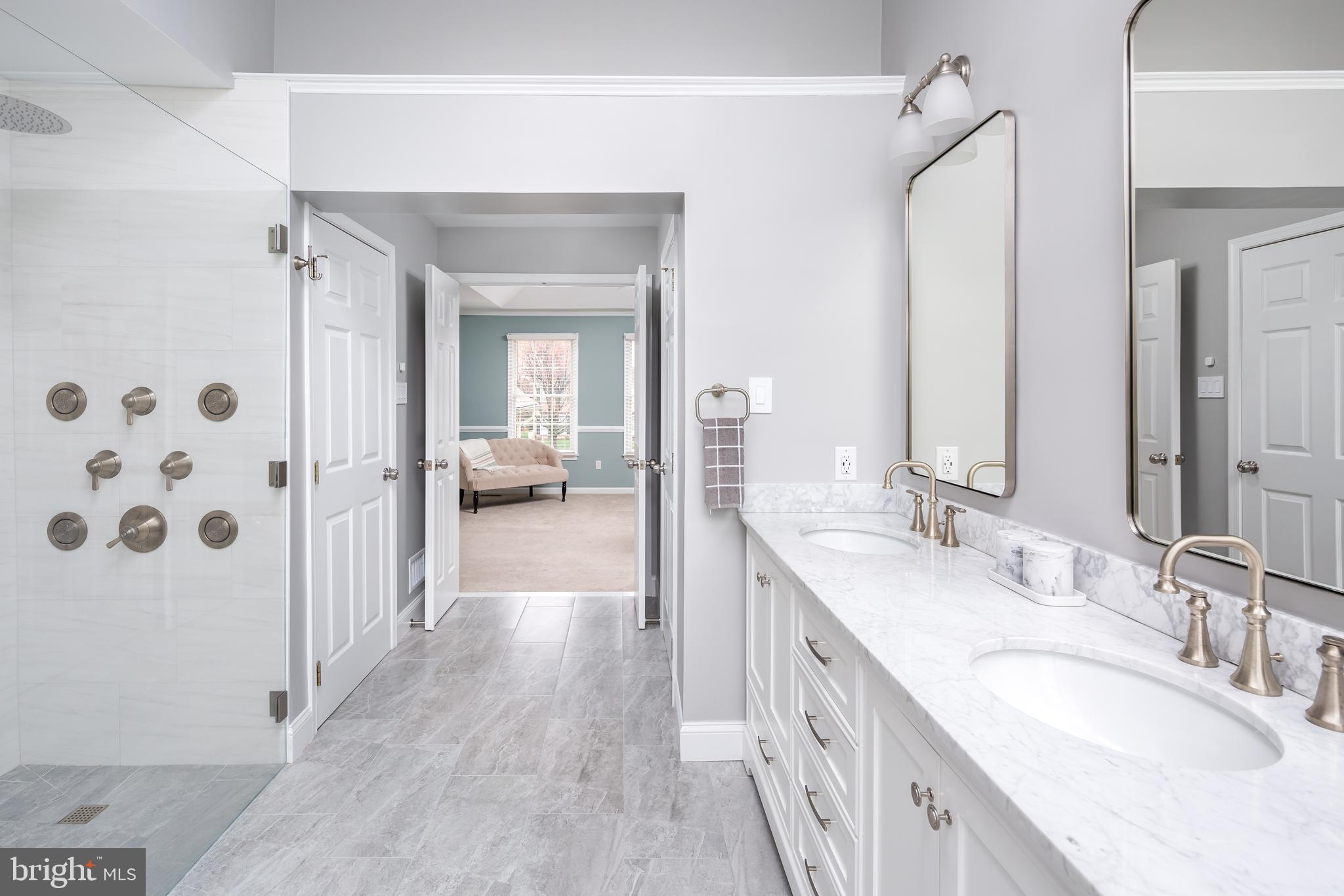 COBBLESTONES AT TH - Residential