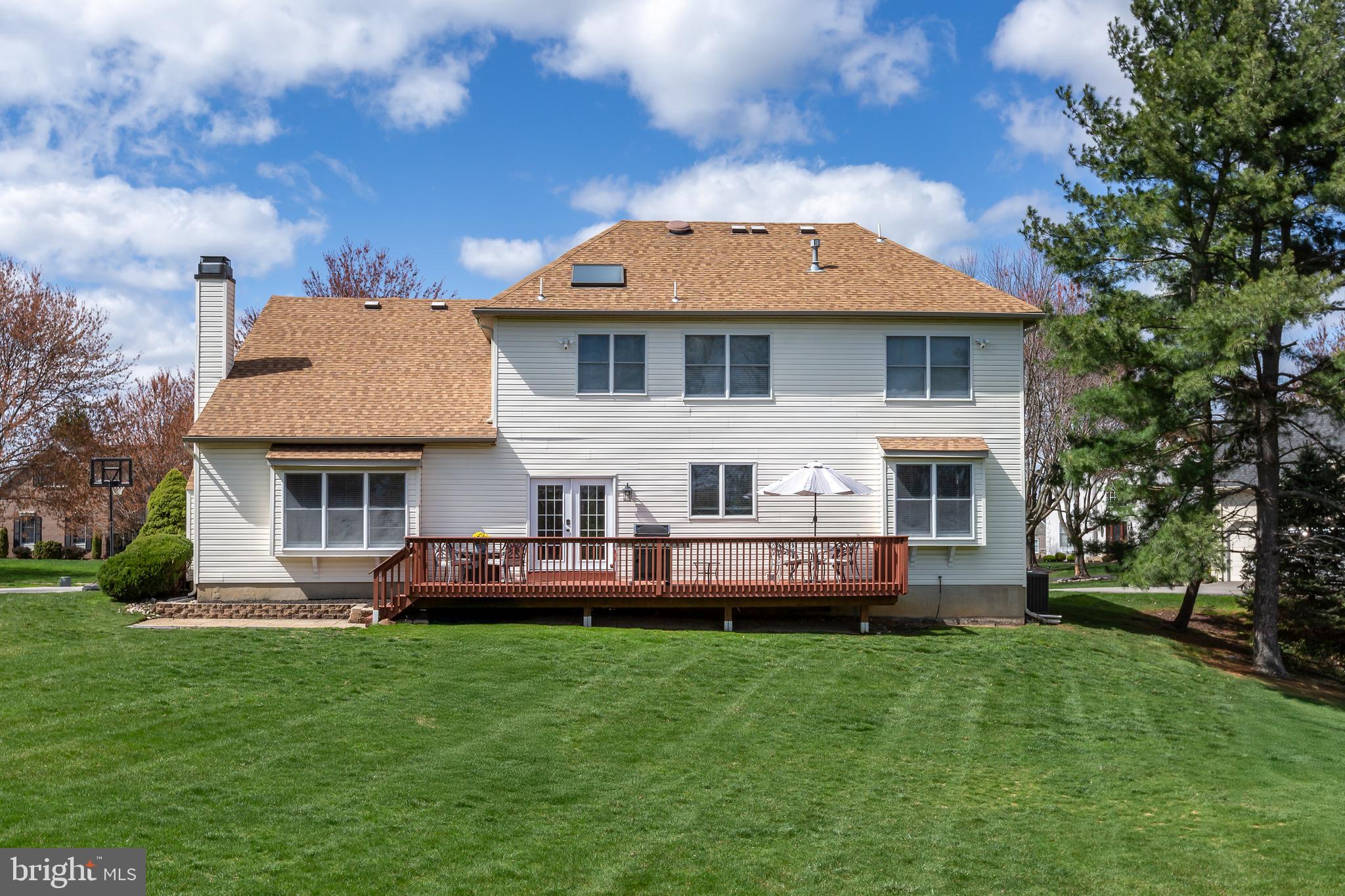 COBBLESTONES AT TH - Residential