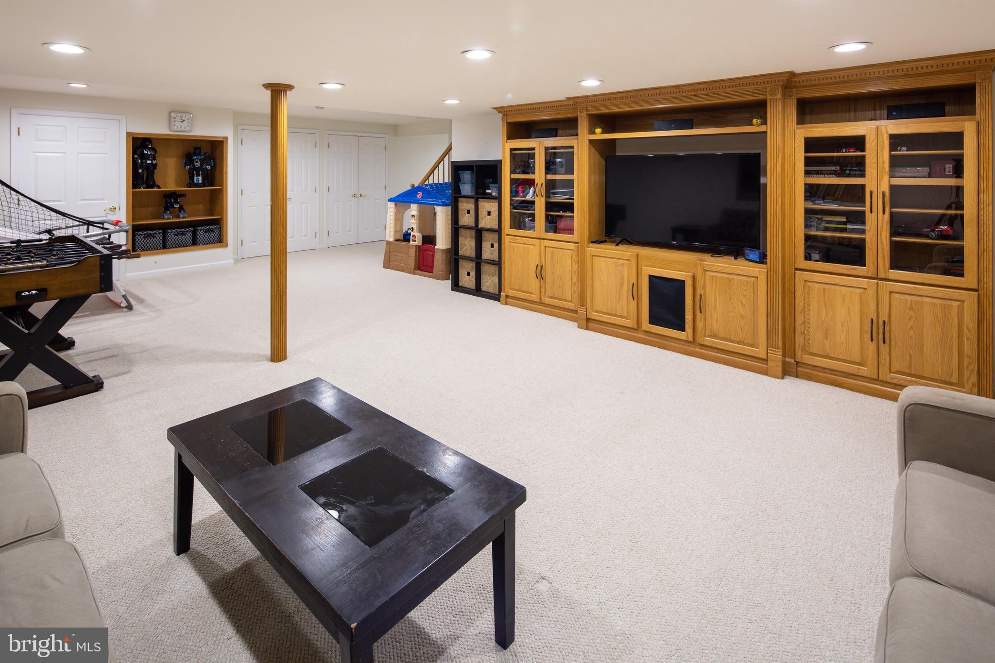 COBBLESTONES AT TH - Residential