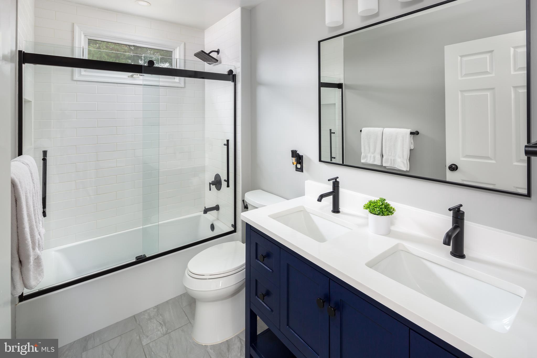 COBBLESTONES AT TH - Residential