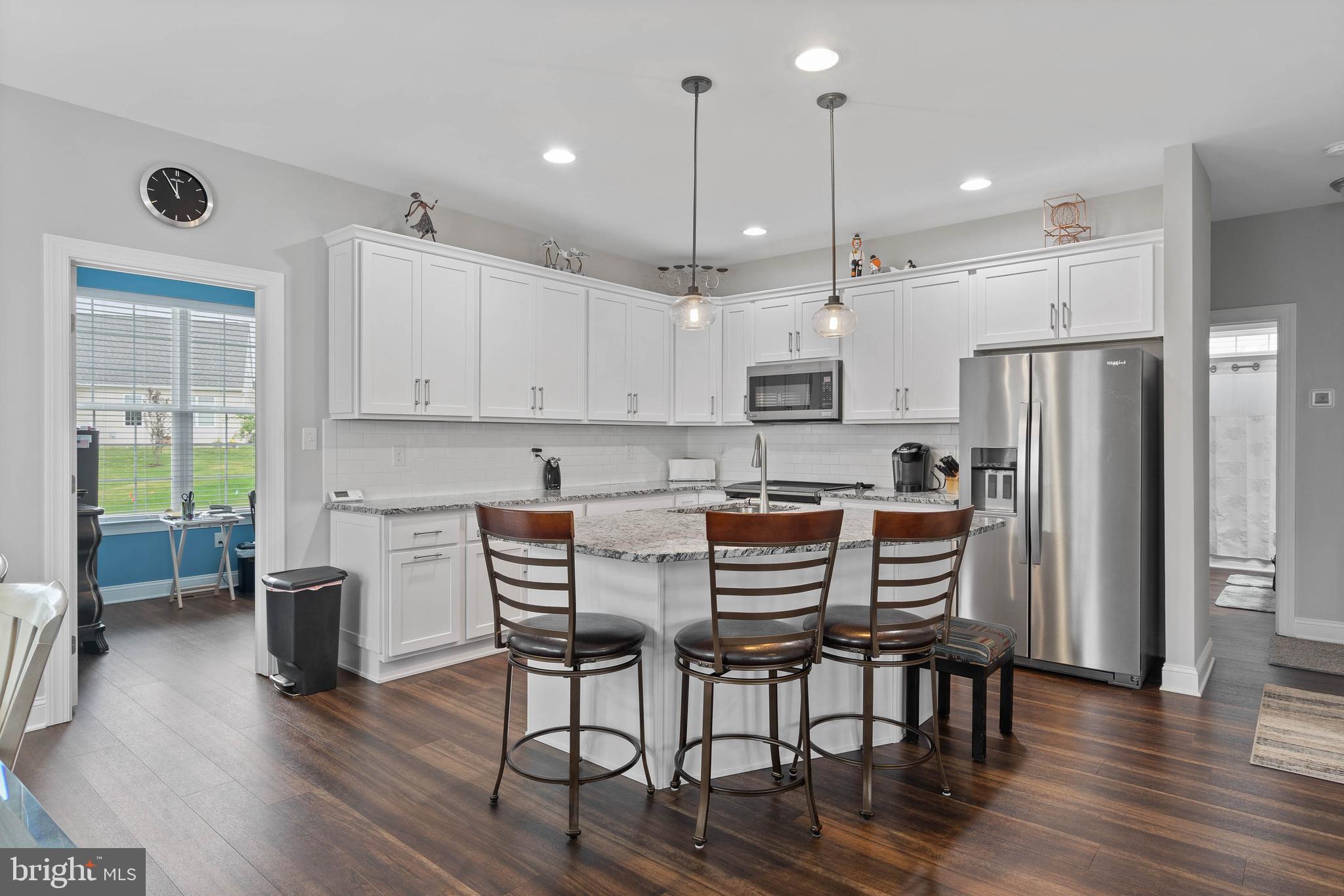 CHAMPIONS CLUB - Residential