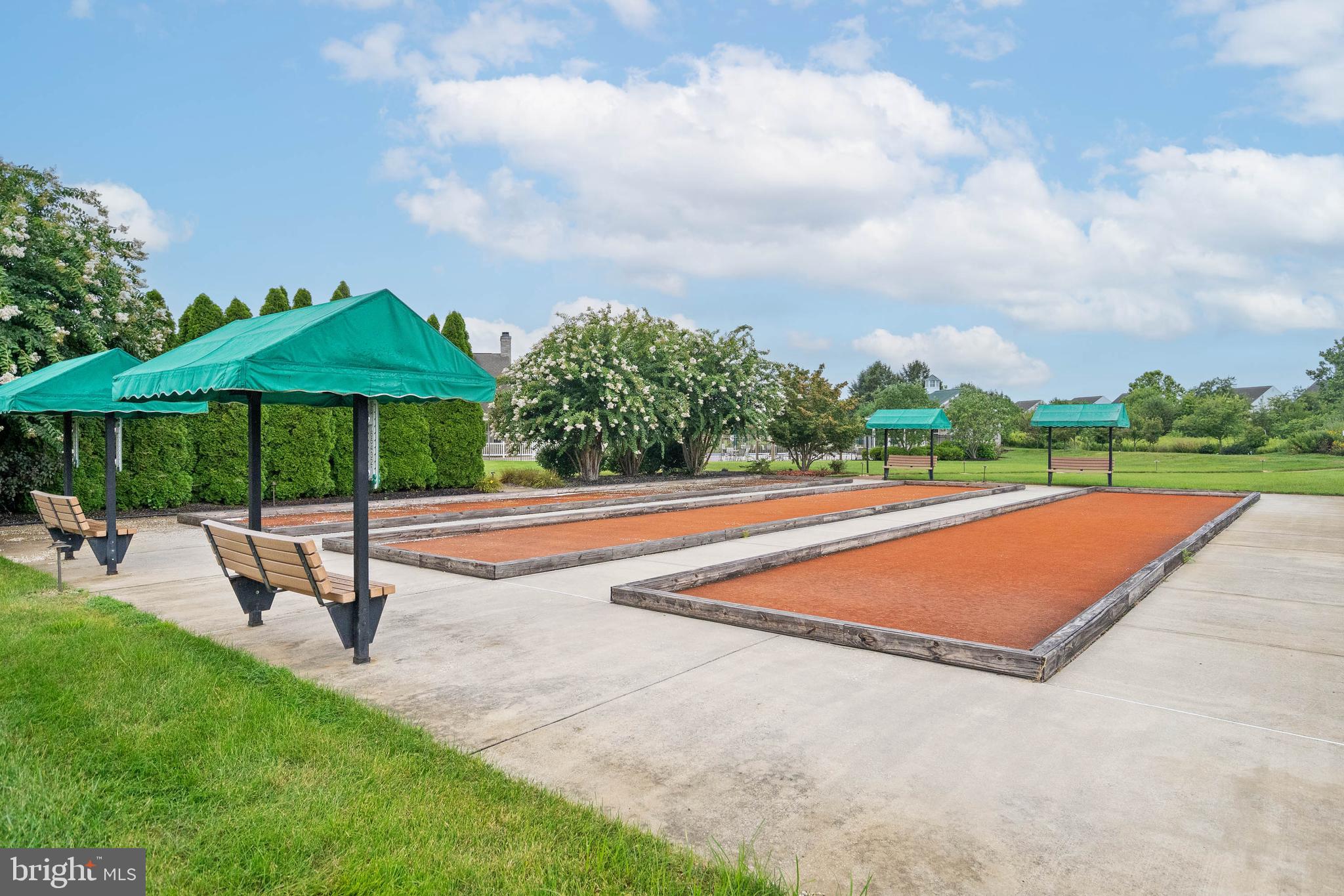 CHAMPIONS CLUB - Residential