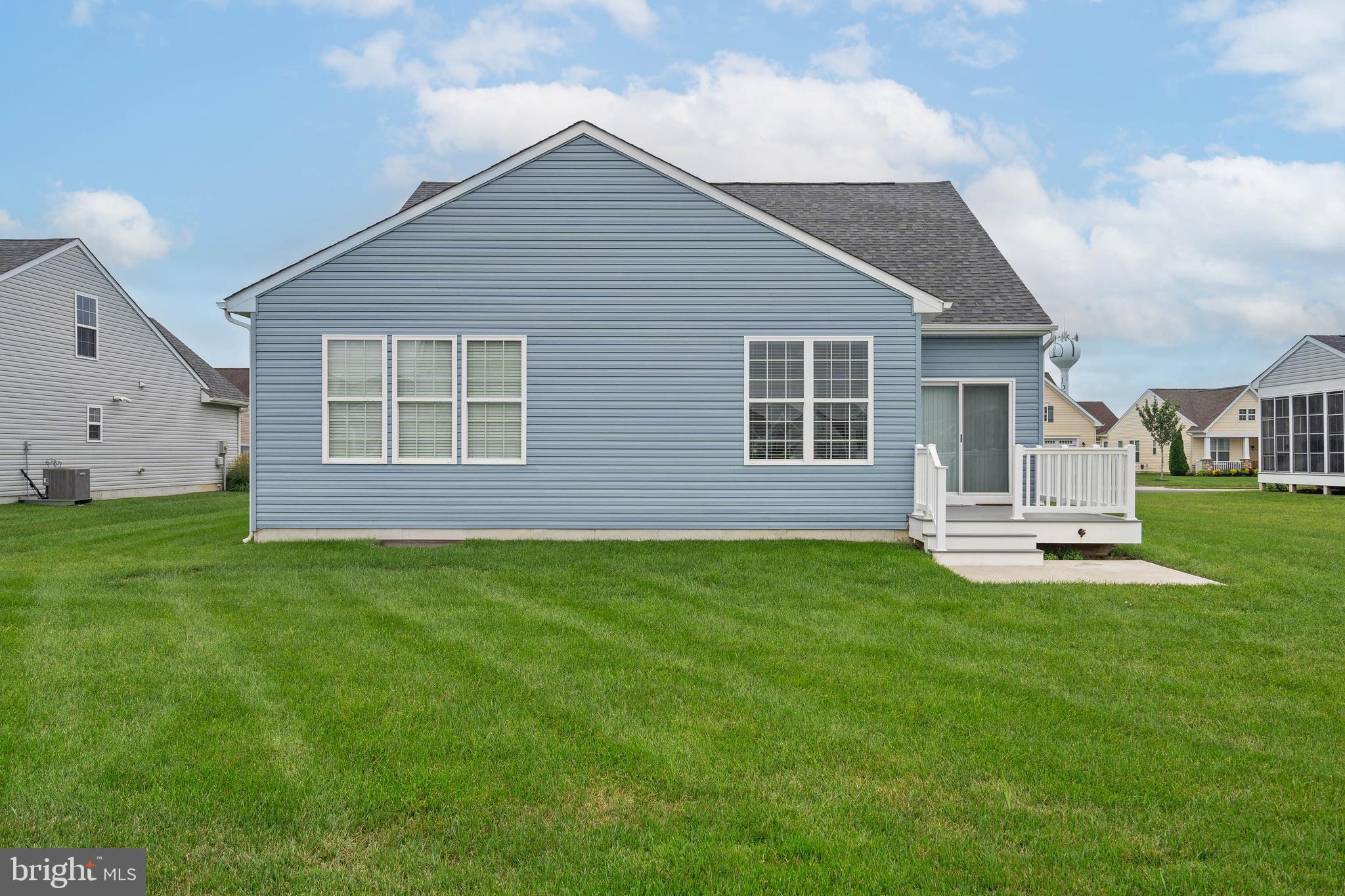 CHAMPIONS CLUB - Residential