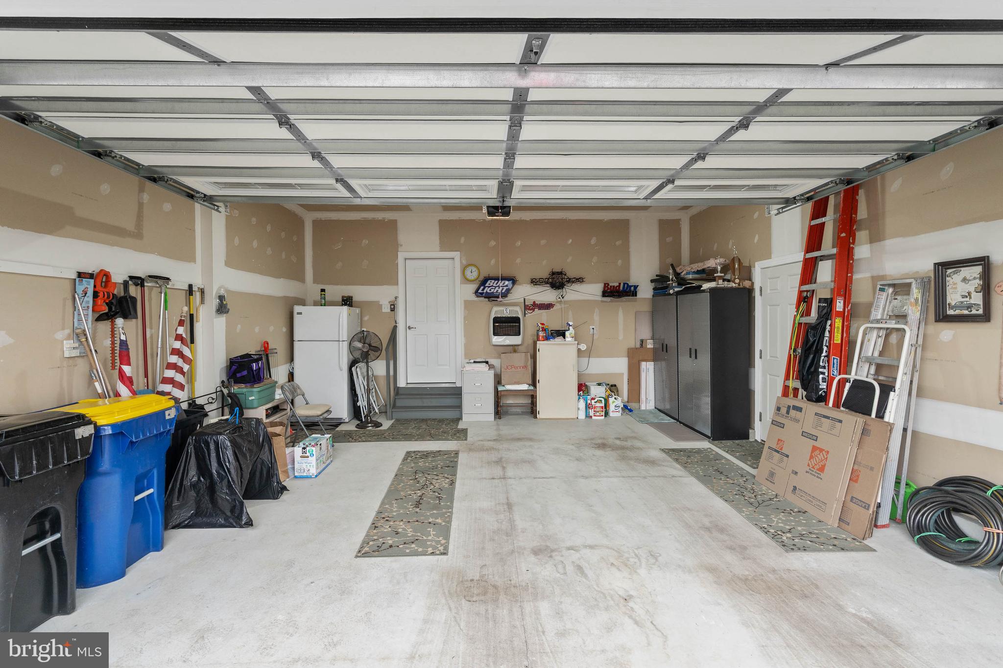 CHAMPIONS CLUB - Residential