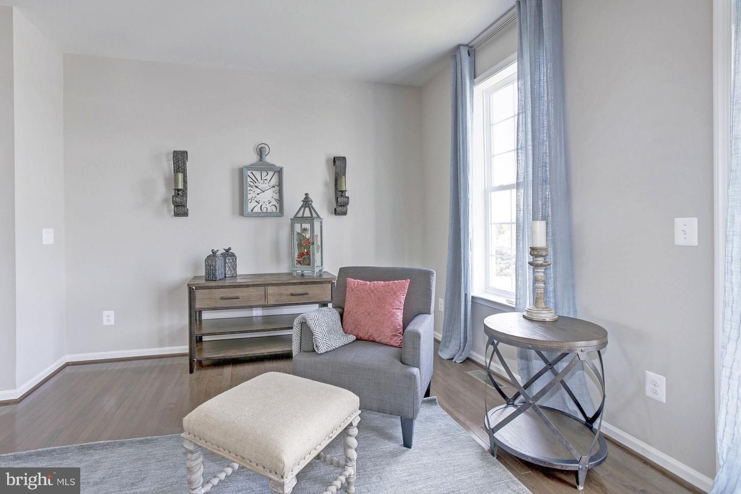 MARTINSBURG STATION - Residential