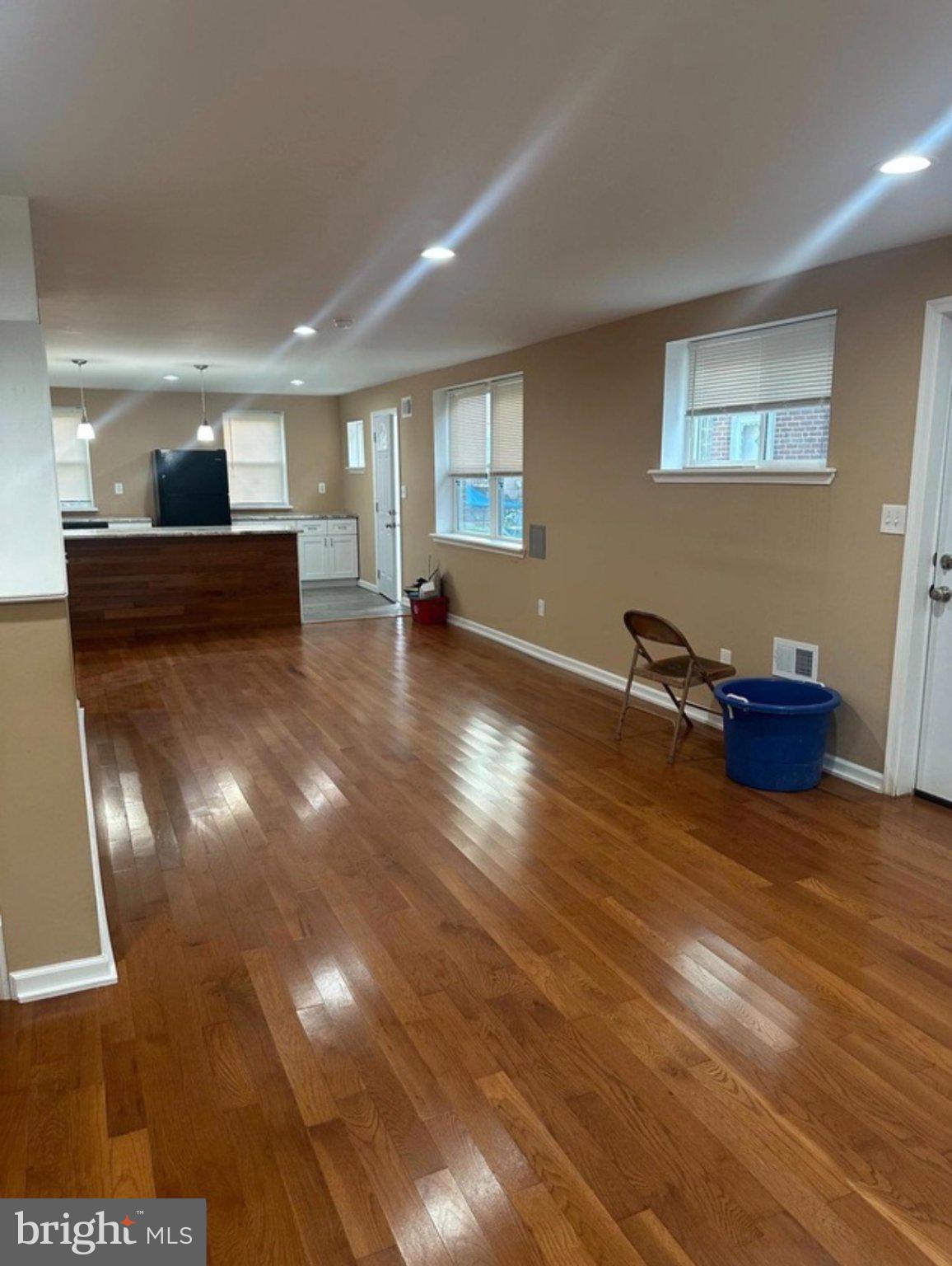 2032 VISTA ST