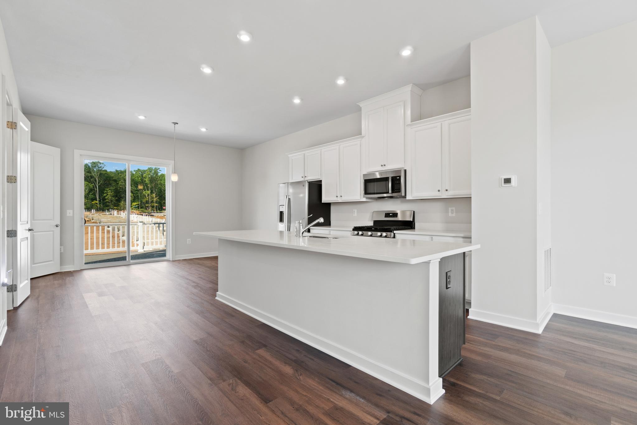 POTOMAC SHORES - Residential