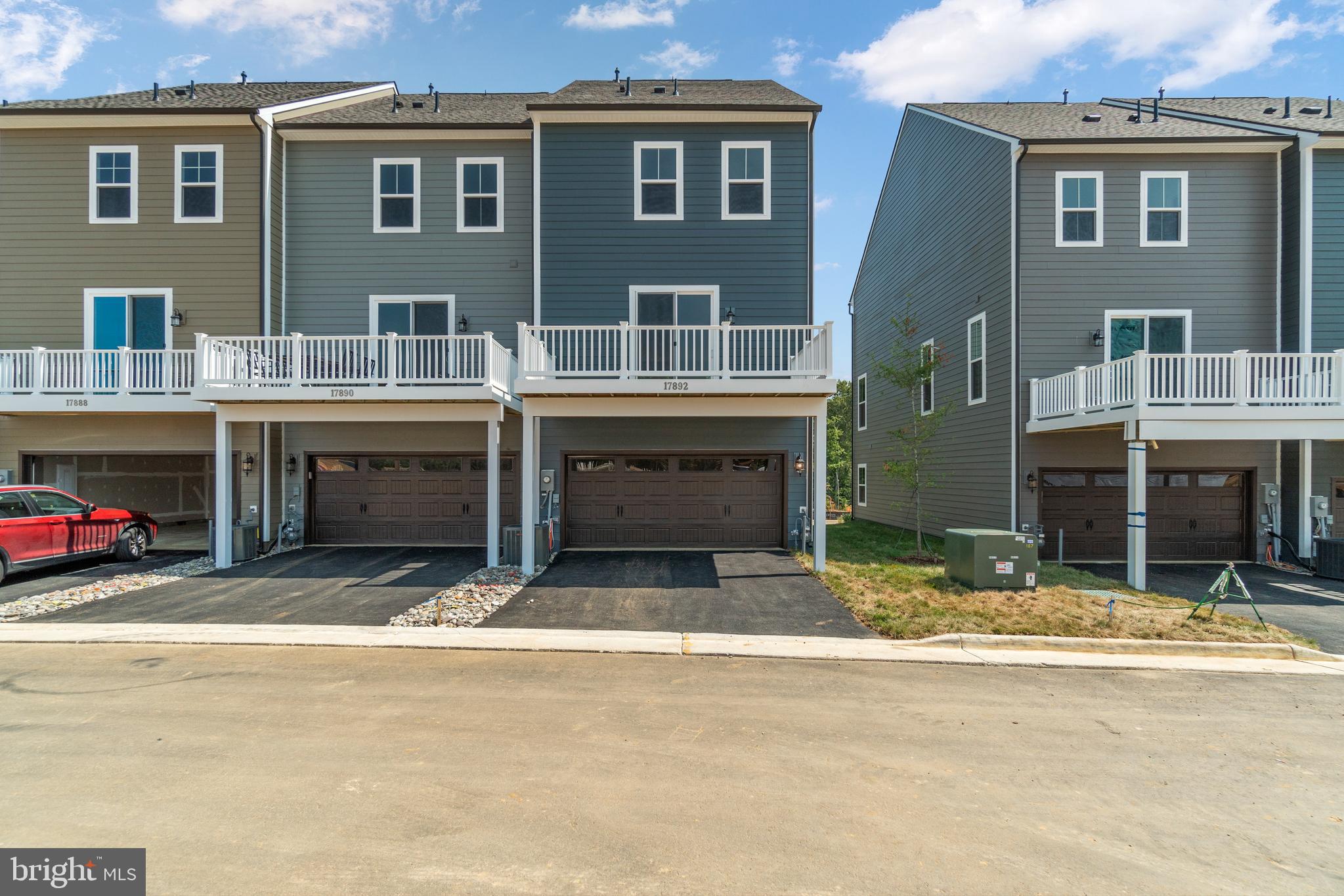 POTOMAC SHORES - Residential