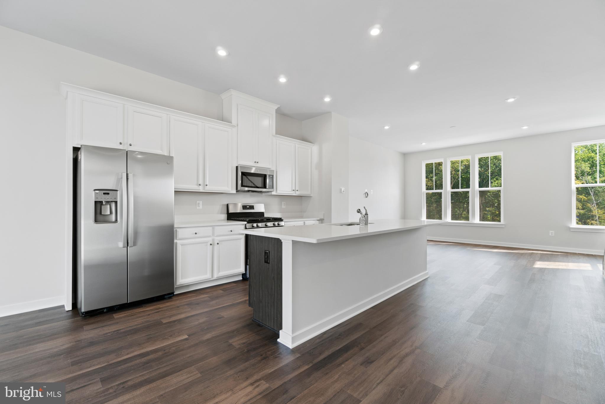 POTOMAC SHORES - Residential