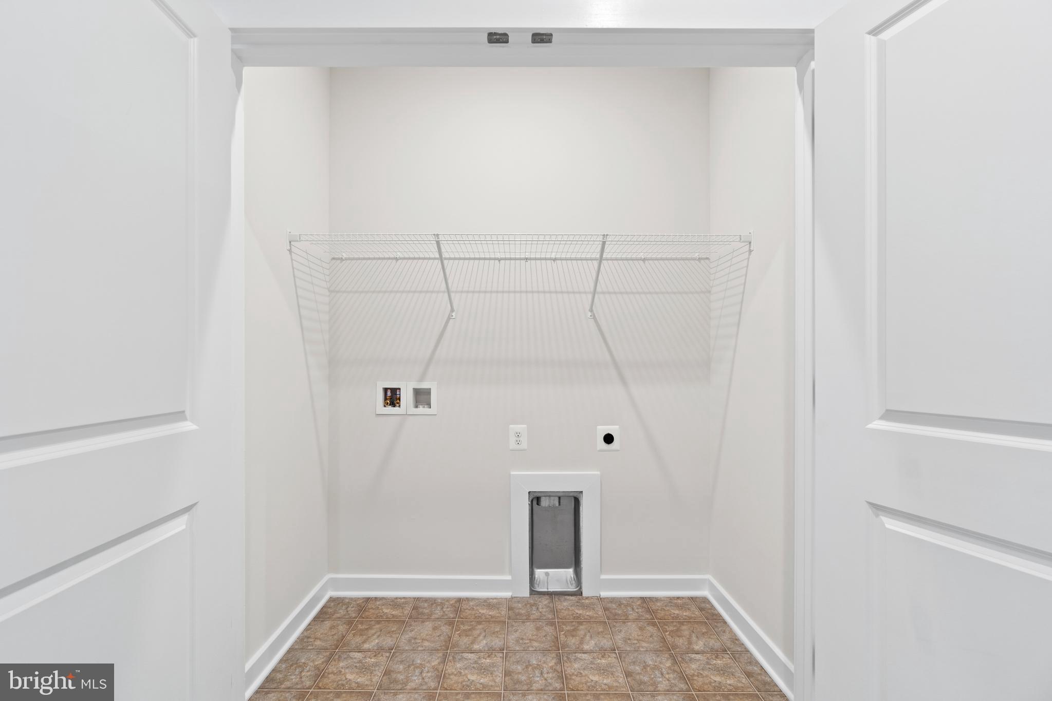 POTOMAC SHORES - Residential