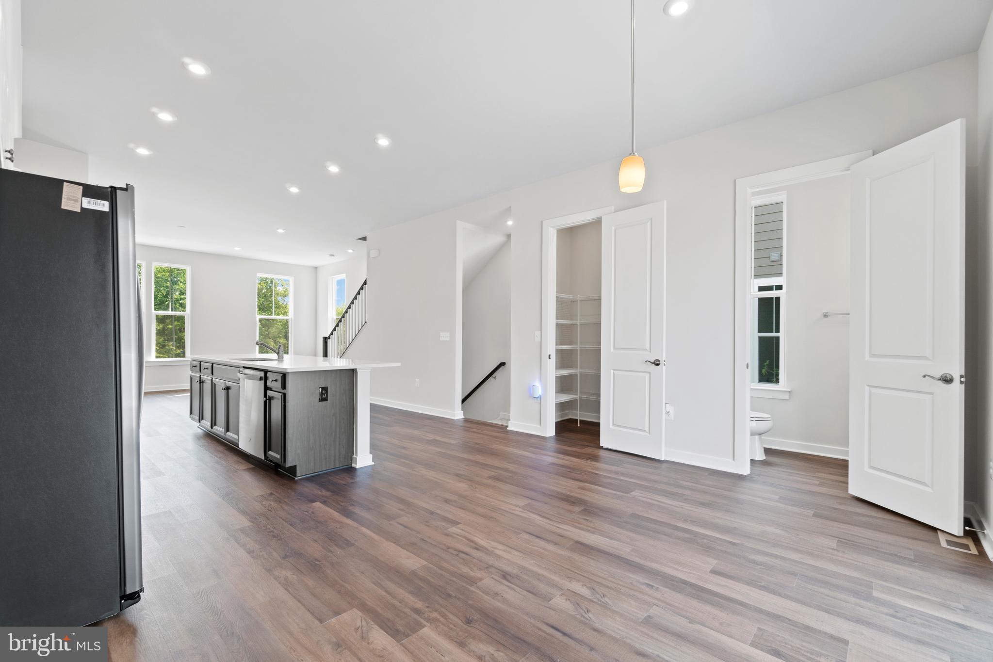 POTOMAC SHORES - Residential