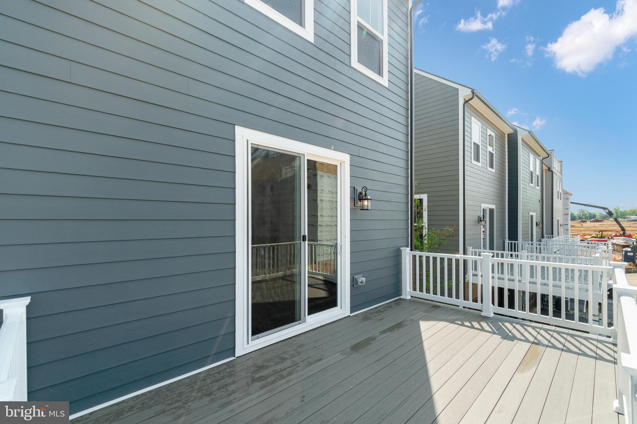 POTOMAC SHORES - Residential