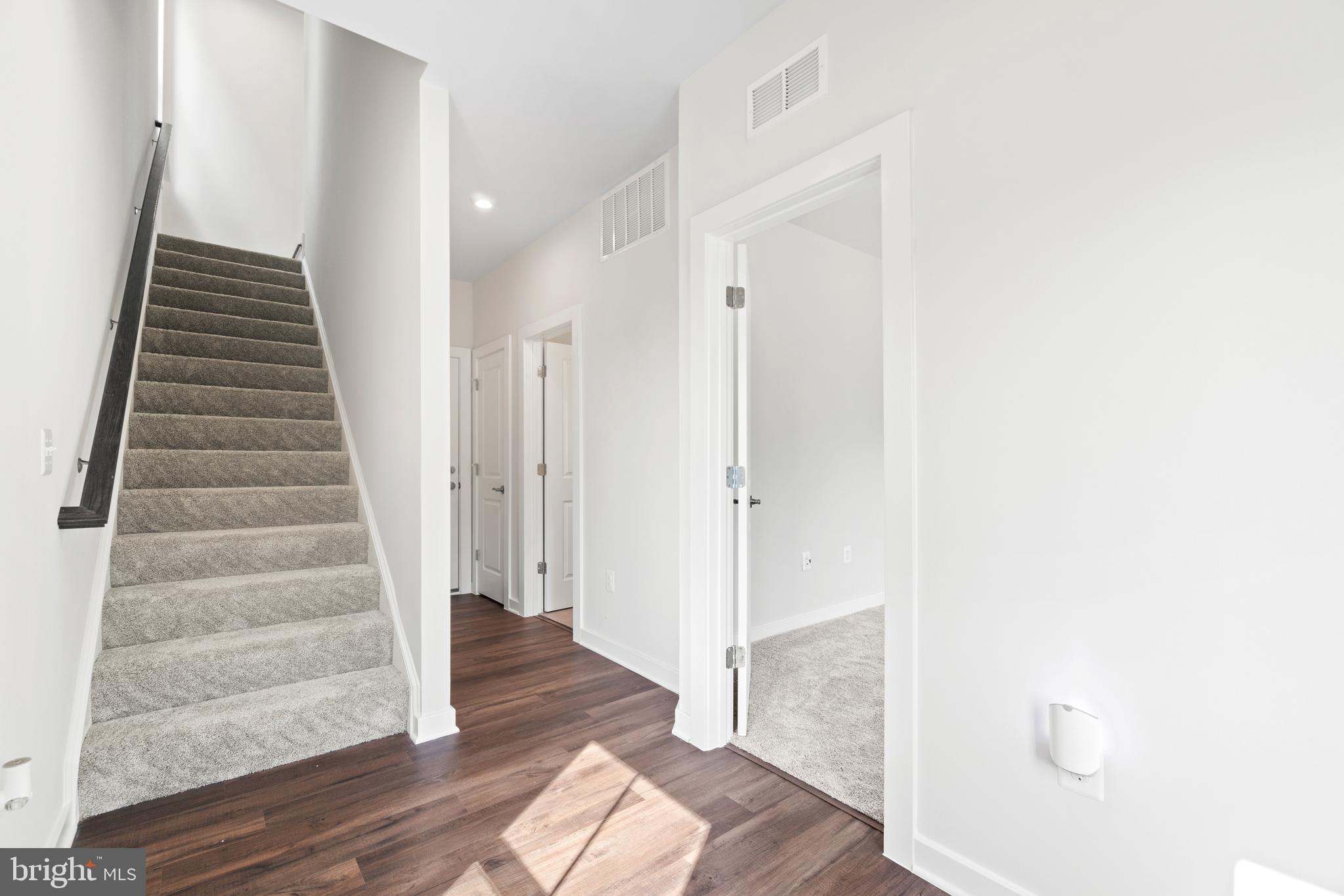 POTOMAC SHORES - Residential