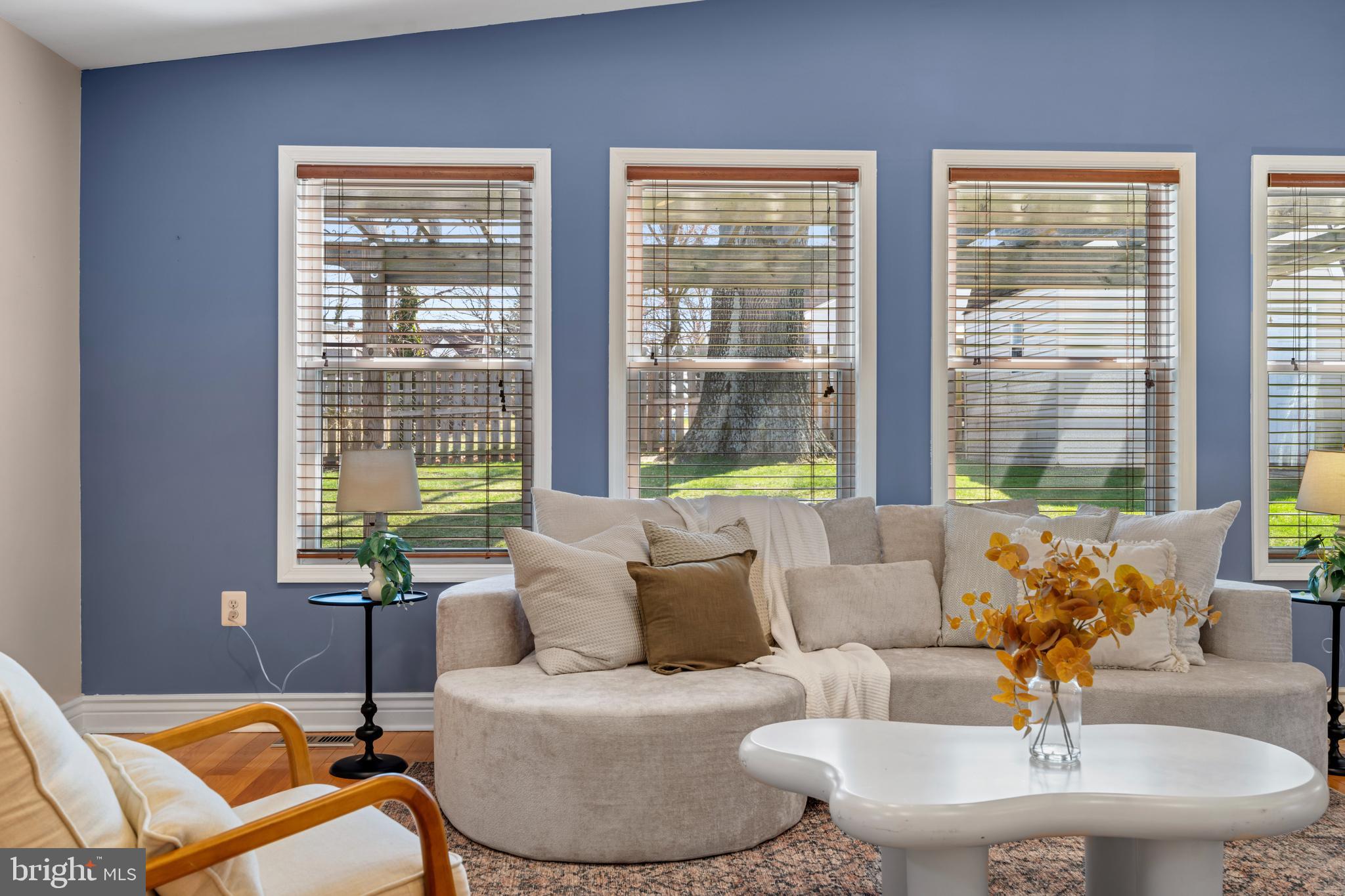 GARLAND - Residential