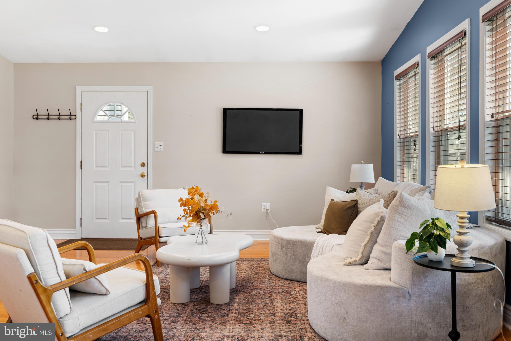 GARLAND - Residential