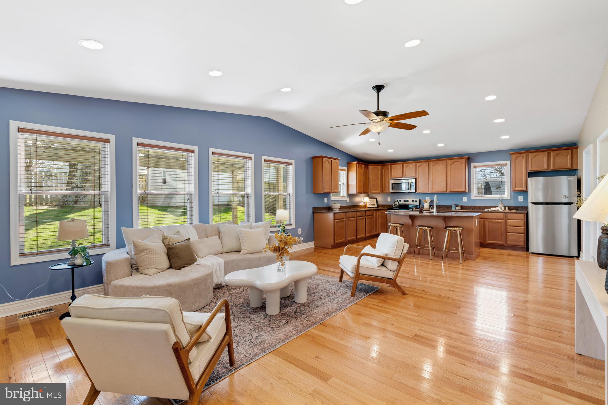 GARLAND - Residential