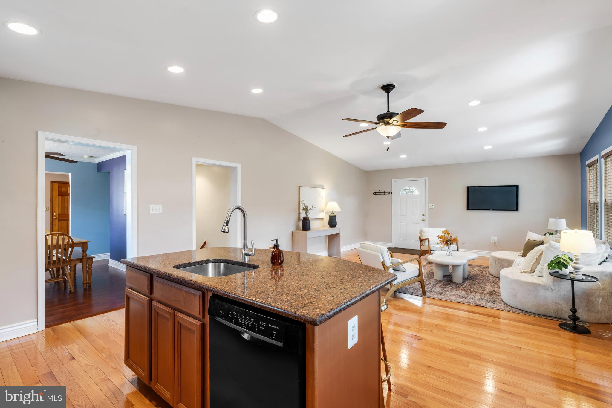 GARLAND - Residential