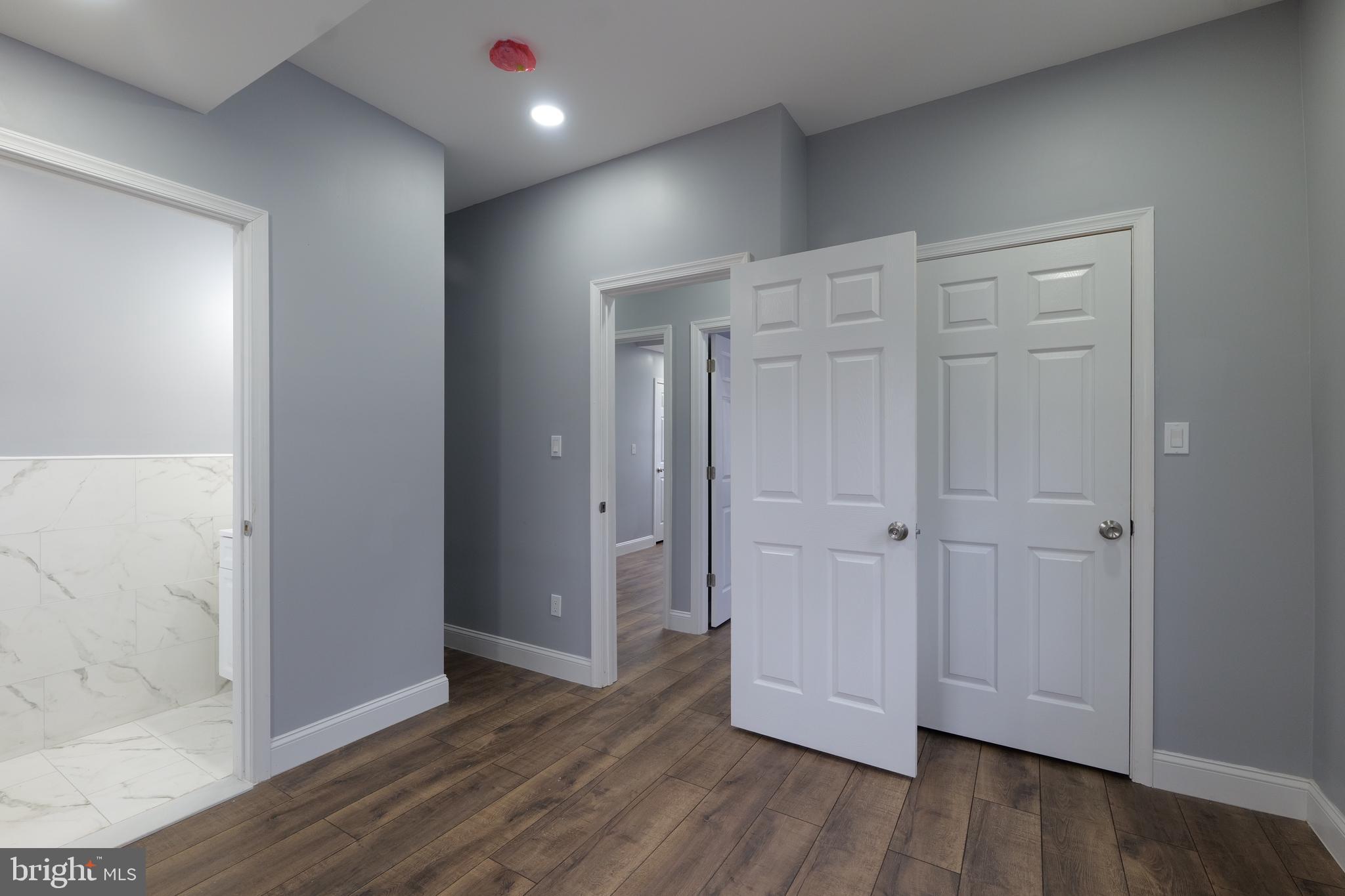 KENILWORTH PARK - Residential