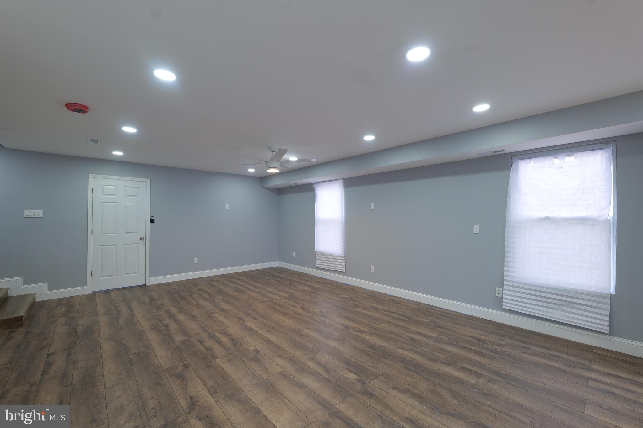 KENILWORTH PARK - Residential