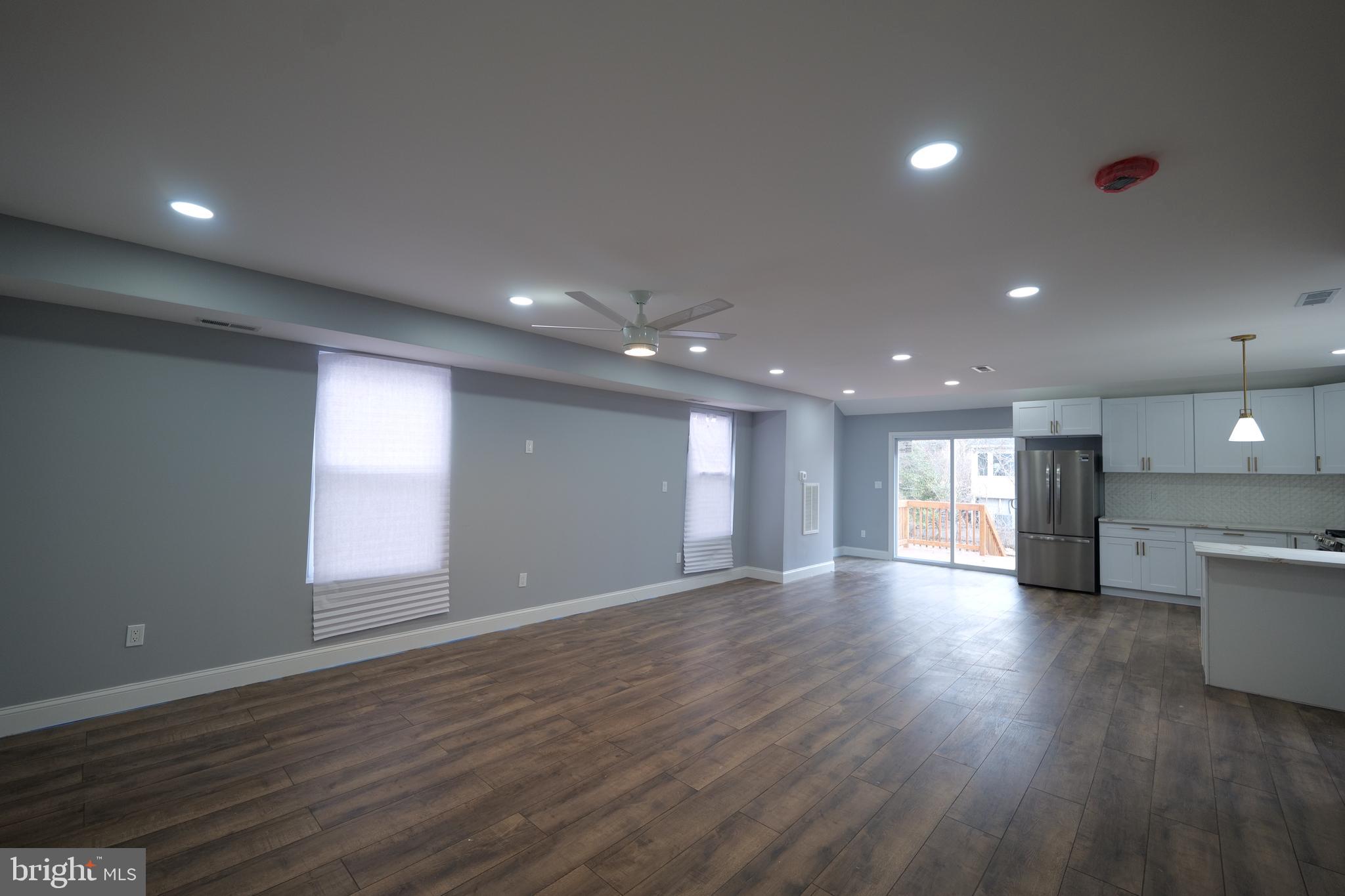 KENILWORTH PARK - Residential